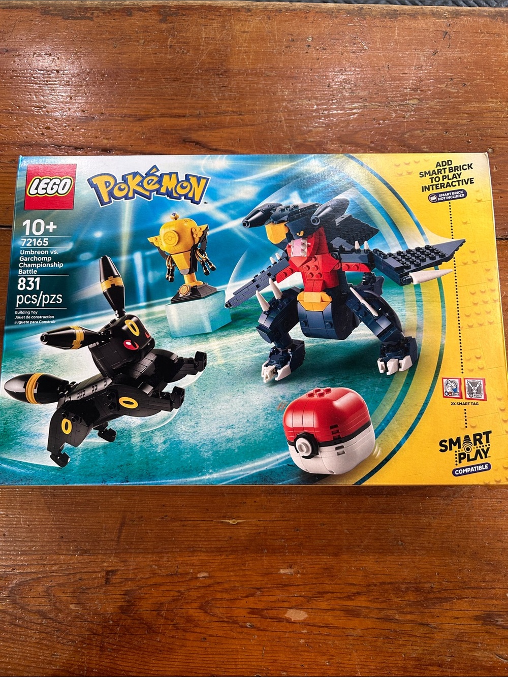 LEGO Pokémon Umbreon vs Garchomp Championship Battle Set - Black/Red/Yellow NEW